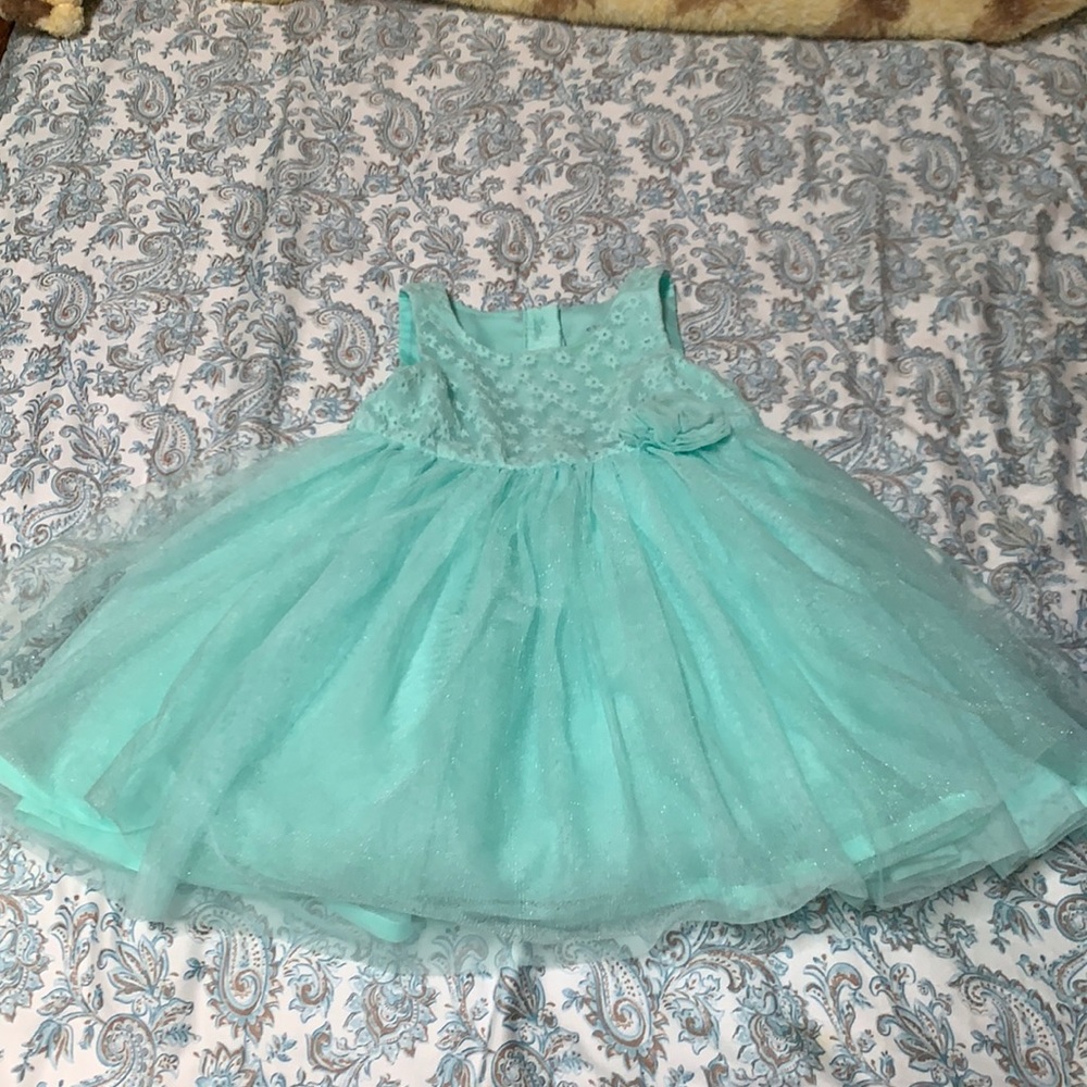 Light blue: 2t royal blue:24mnths only worn twice